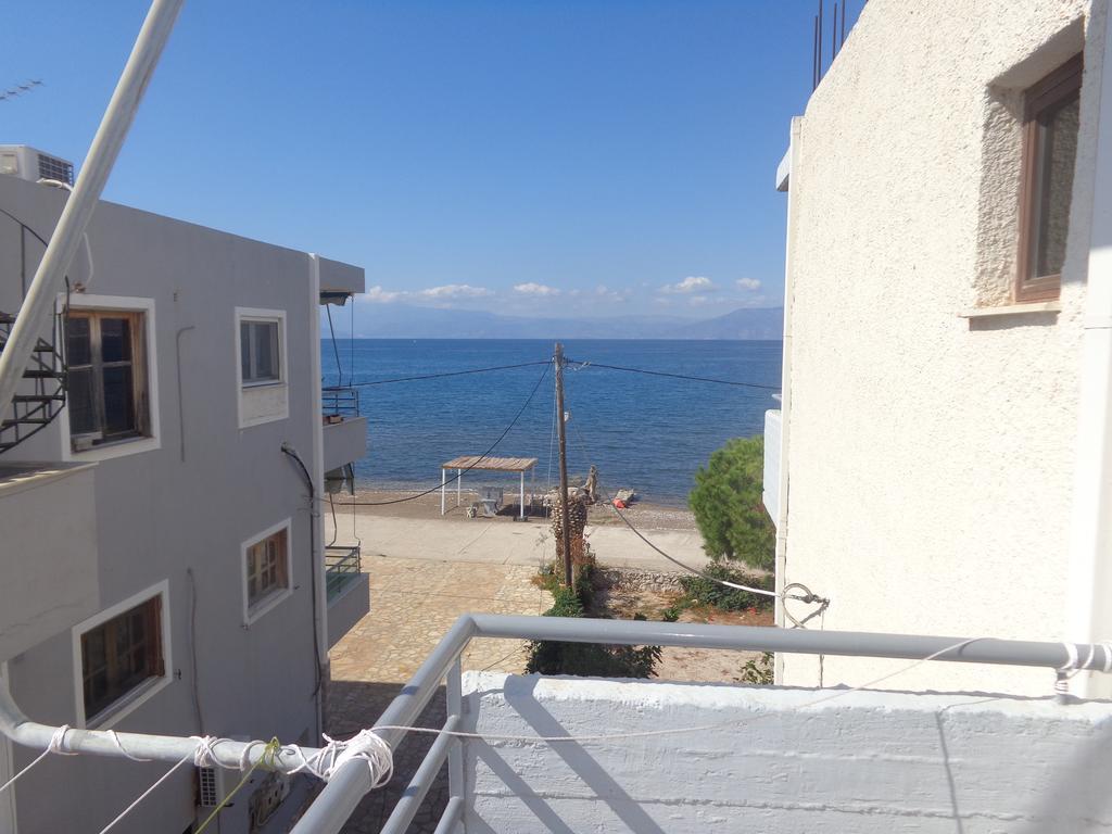 Finikas Appartement Iria Buitenkant foto